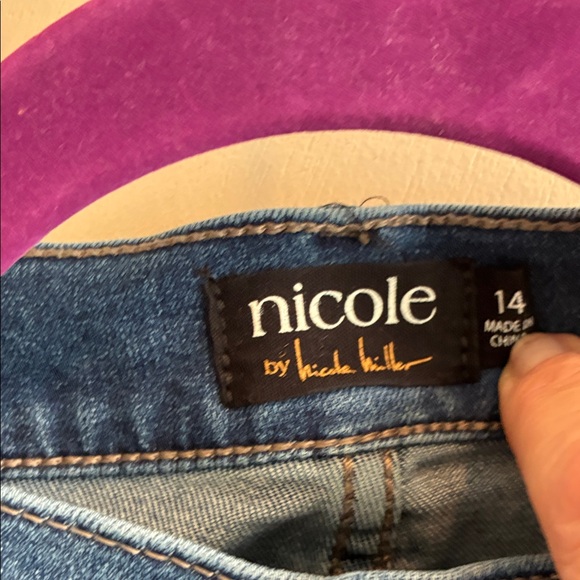 Nicole Miller Straight Leg Jeans in Medium Blue Wash - Picture 2 of 7